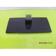 TOSHIBA: 40L2200. BASE TV/STANDS