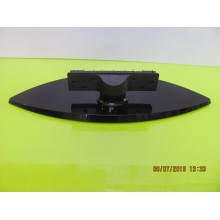 WESTINGHOUSE: LD-4258. BASE TV/STANDS