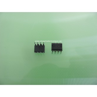 Power PWM Controllers ICE2QS03 DIP8 