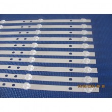 RCA RNSMU5836-B LED STRIP BACKLIGHT(Remarque : Polarité inversée et sans vis)
