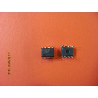 TL071 TL071CP DIP-8 TI LOW NOISE JFET INPUT OPERATIONAL AMPLIFIERS NEW IC